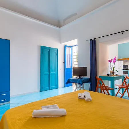 La Finestra Sul Mare By Tizzano House Διαμέρισμα
