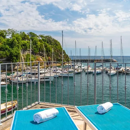La Finestra Sul Mare By Tizzano House *